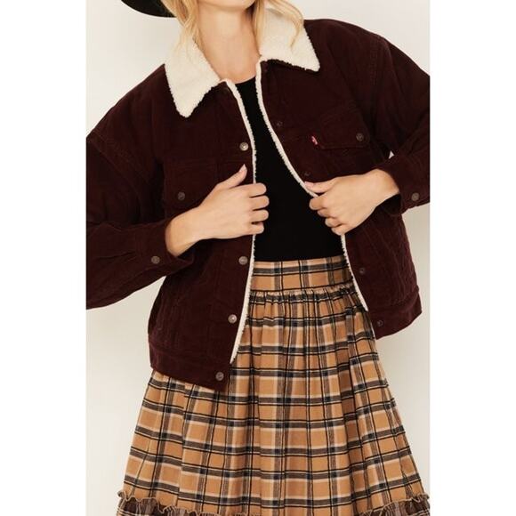 NWT Levi's Women's 90'S Corduroy Sherpa Trucker Jacket Burgundy Large Western - Picture 8 of 9